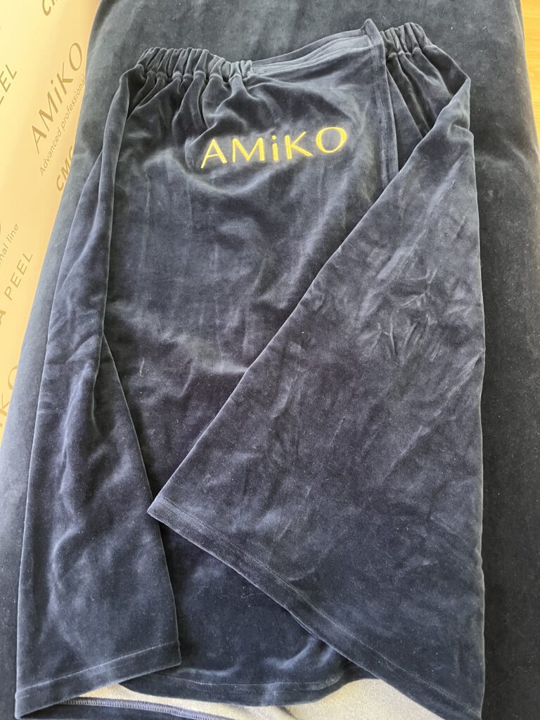 AMiKO Logo Client Peniuar